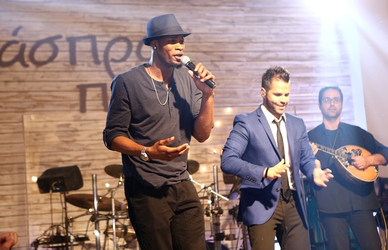 Ολυμπιακός: Το «ερυθρόλευκο» γλέντι (photos)