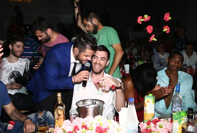 Ολυμπιακός: Το «ερυθρόλευκο» γλέντι (photos)