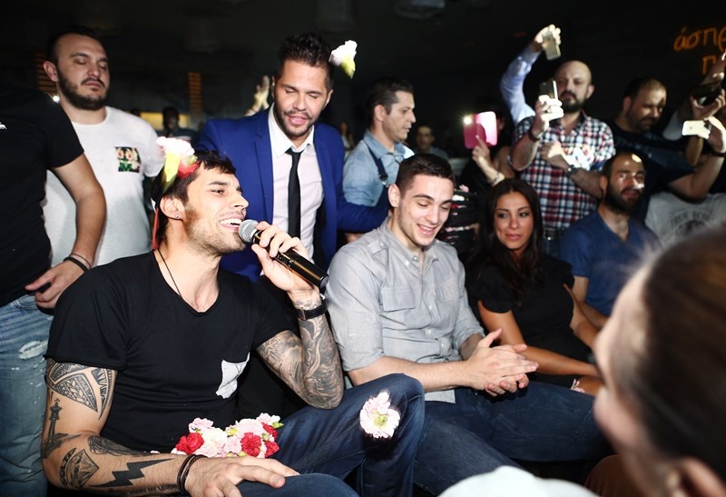 Ολυμπιακός: Το «ερυθρόλευκο» γλέντι (photos)