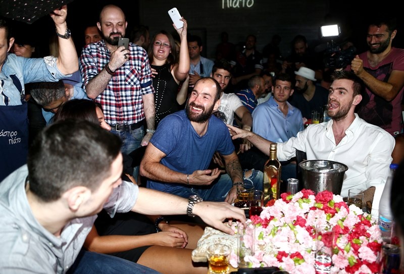 Ολυμπιακός: Το «ερυθρόλευκο» γλέντι (photos)