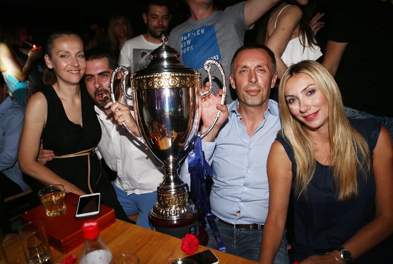 Ολυμπιακός: Το «ερυθρόλευκο» γλέντι (photos)