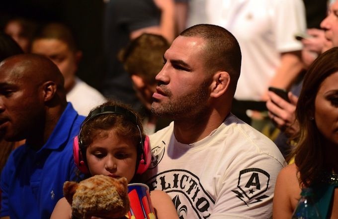 UFC: 10 άγνωστες ιστορίες για τον Κάιν Βελάσκες (photos&videos)