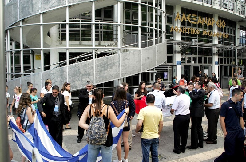 Πήρε φωτιά το Αλεξάνδρειο! (photos)