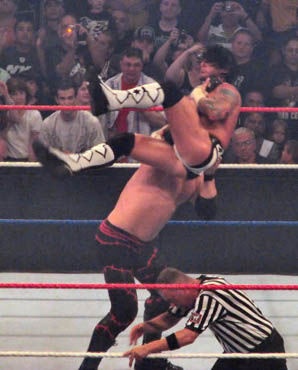 Όταν το wrestling… δυσκολεύει! (photos&videos)