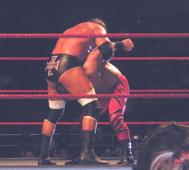 Όταν το wrestling… δυσκολεύει! (photos&videos)