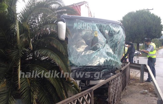 Σοκαριστικό τροχαίο: Στην εντατική δυο αθλητές του Beach Volley (photos)