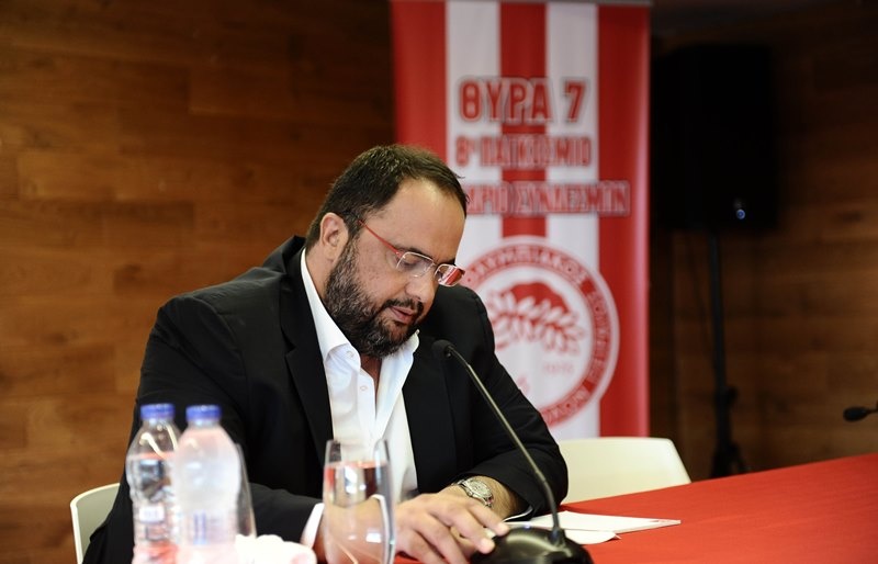 Ολυμπιακός: Στο συνέδριο της Θύρας 7 ο Μαρινάκης (photos)