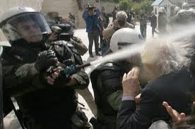 Ο συγκλονιστικός Μανώλης Γλέζος! (photos+video)