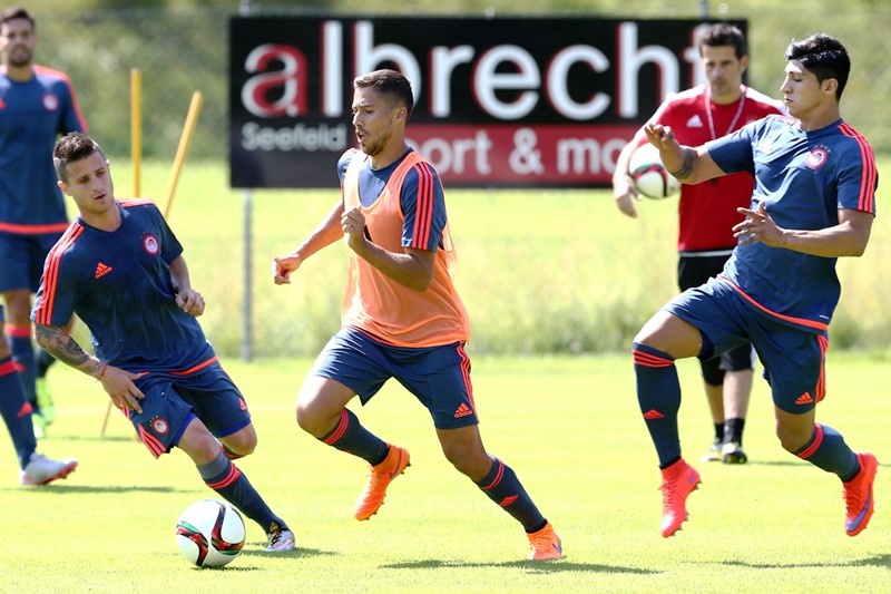 Ολυμπιακός: Ξεκίνησαν τα βάσανα στο Ζέεφελντ (photos)