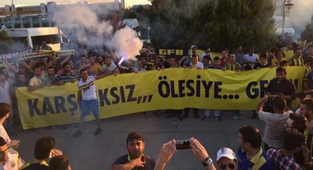 Έπεσε το αεροδρόμιο (photos+video)