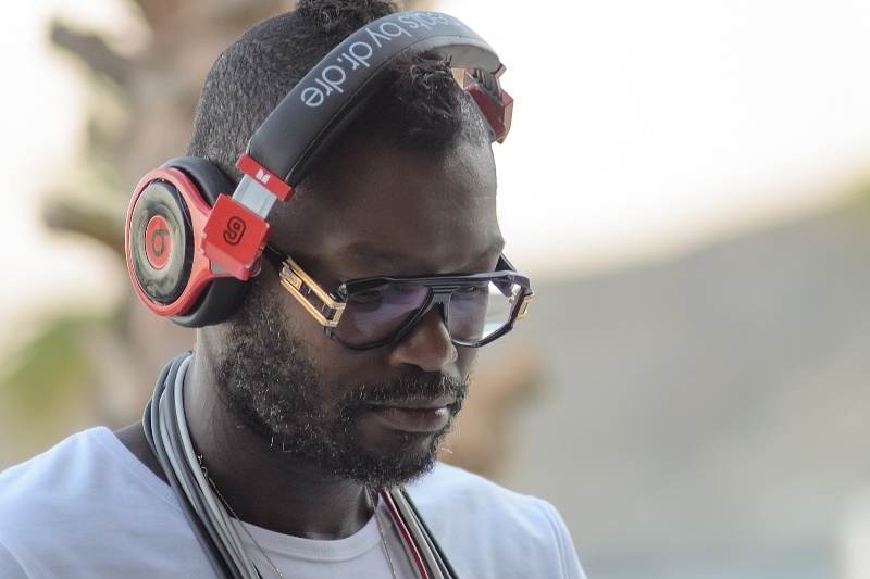 Απίστευτο! Τα… πάντα όλα απ’ το πάρτι του Σισέ στη Μύκονο με 80 κλικς! (photos)