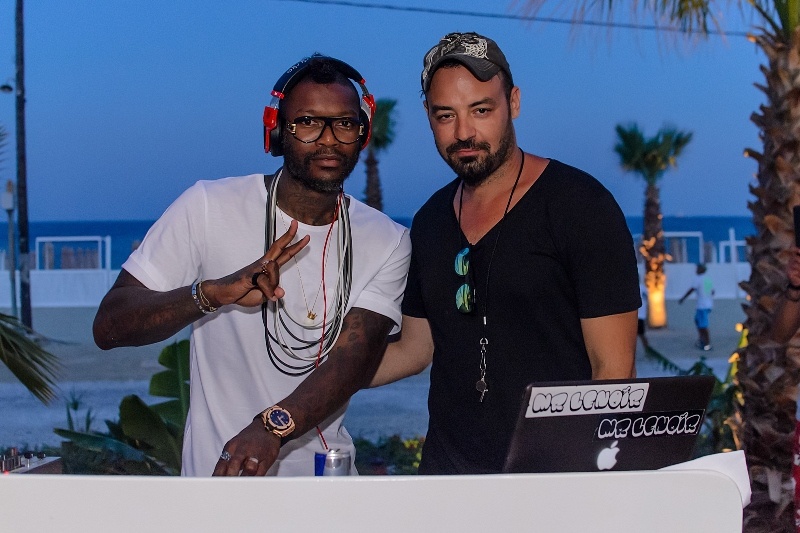 Απίστευτο! Τα… πάντα όλα απ’ το πάρτι του Σισέ στη Μύκονο με 80 κλικς! (photos)