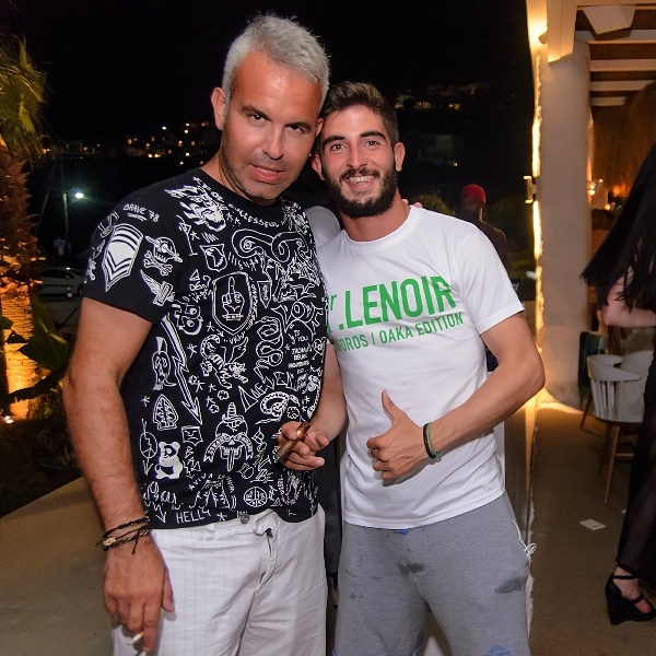 Απίστευτο! Τα… πάντα όλα απ’ το πάρτι του Σισέ στη Μύκονο με 80 κλικς! (photos)