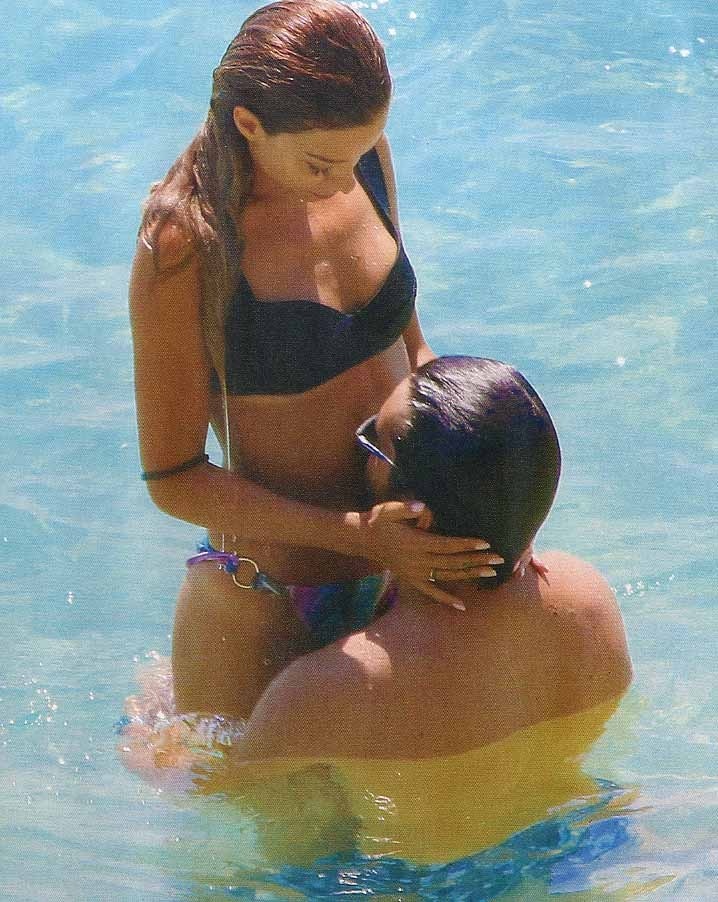 Μας πέταξε τα μάτια έξω! Καυτά ερωτικά παιχνίδια από Φουρέιρα στην παραλία! (photos)