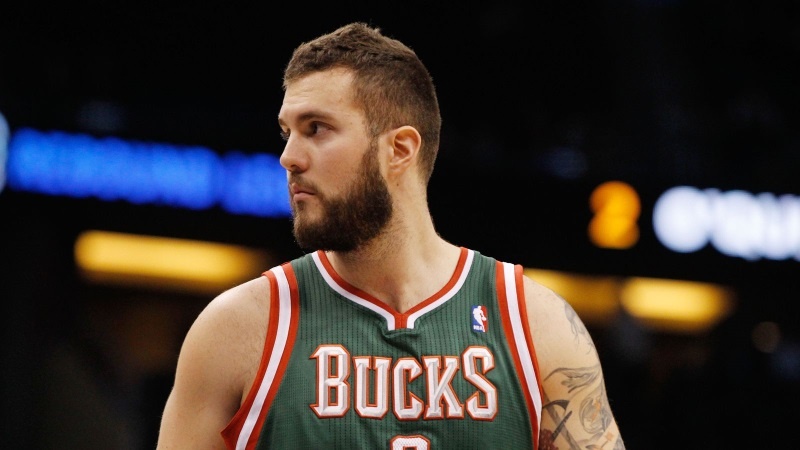 Σέρβικος οδοστρωτήρας! (photos&videos)