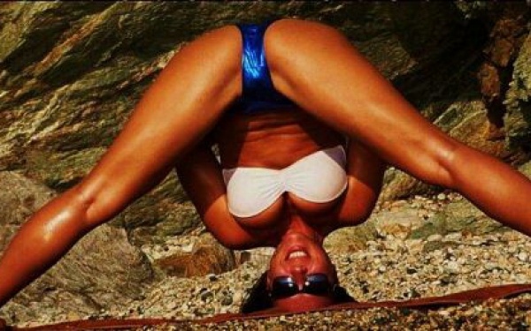 Η πίσω όψη Ελληνίδας γυμνάστριας έφερε πανικό! (photos)