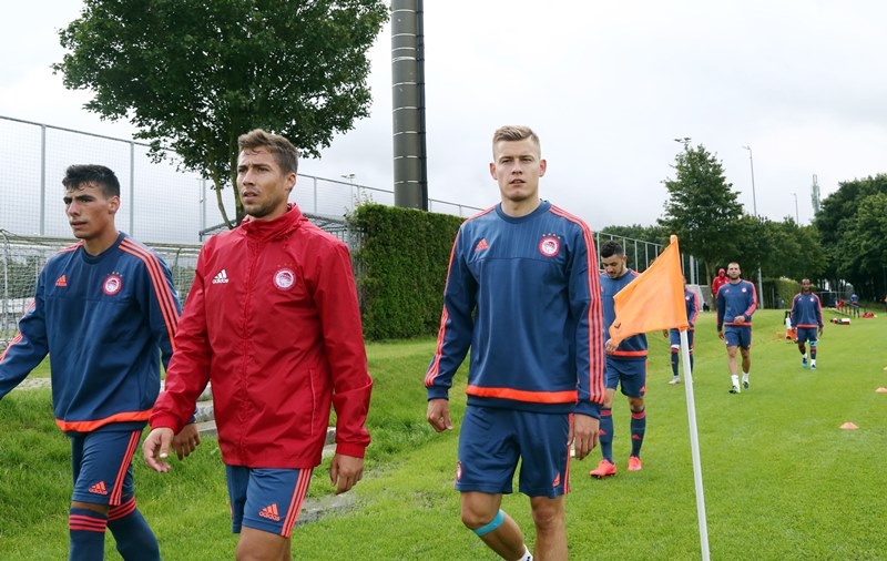 Ολυμπιακός: Ενόχληση ο Μαζουάκου (photos)