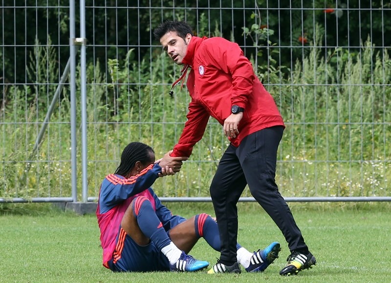 Ολυμπιακός: Ενόχληση ο Μαζουάκου (photos)