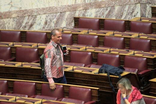 Το ψυχεδελικό πουκάμισο του Βαρoυφάκη «γκρέμισε» τα social media! (photo)