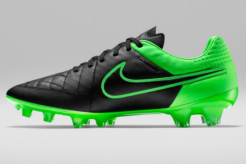 Ποιό από τα νέα παπούτσια του Σάντσες τα «σπάει» περισσότερο; (photos&poll)