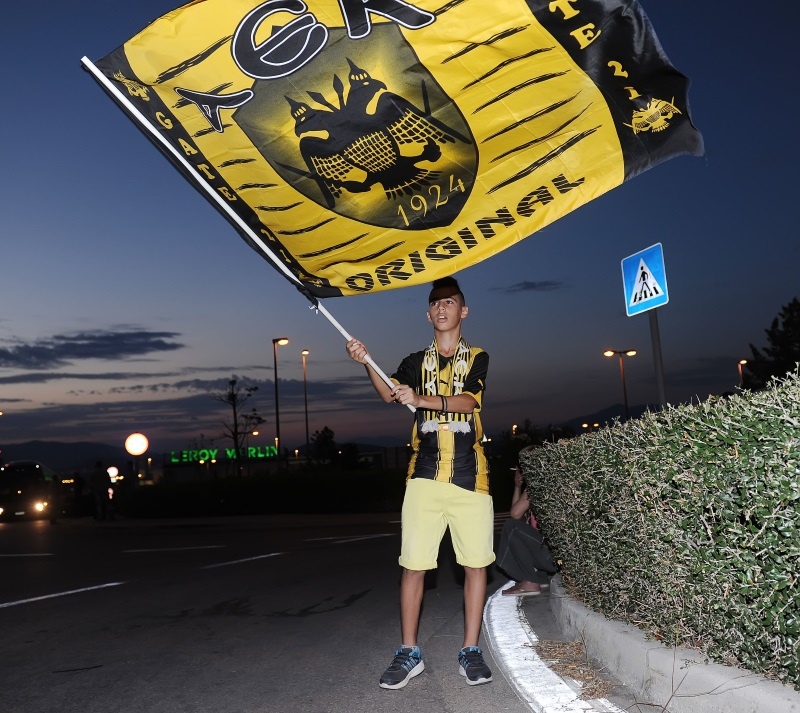 Έφτασε και αποθεώθηκε ο Μπουονανότε! (photos)