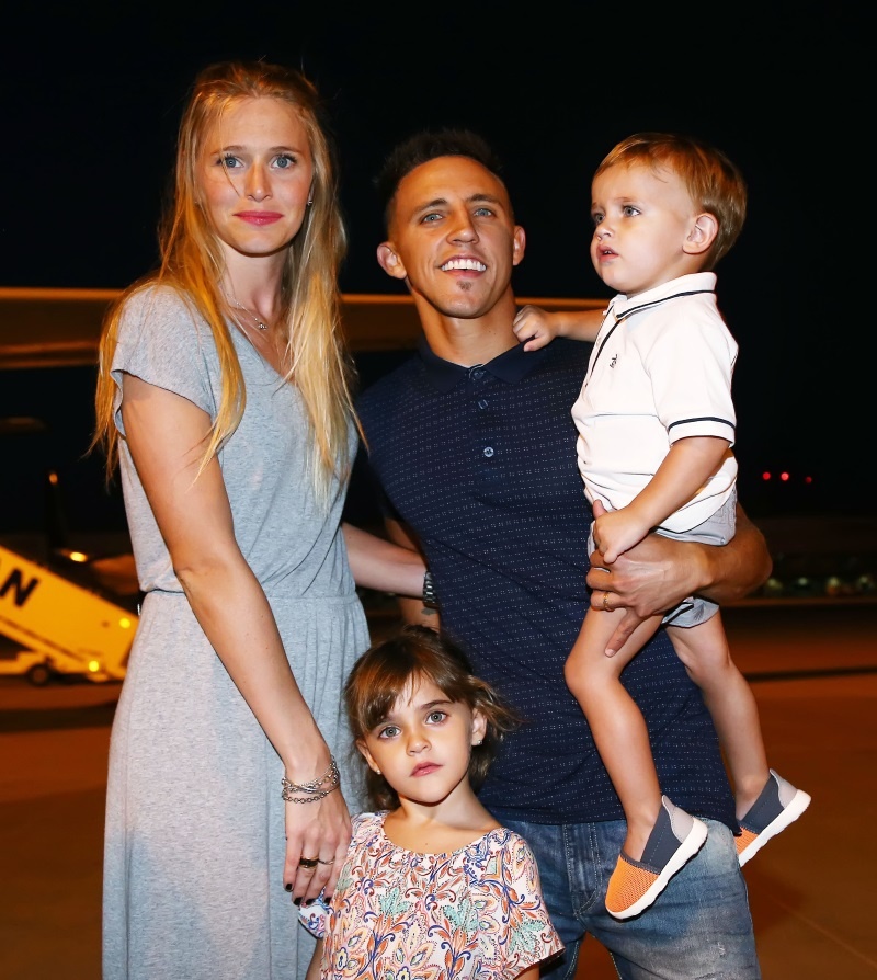 Έφτασε και αποθεώθηκε ο Μπουονανότε! (photos)