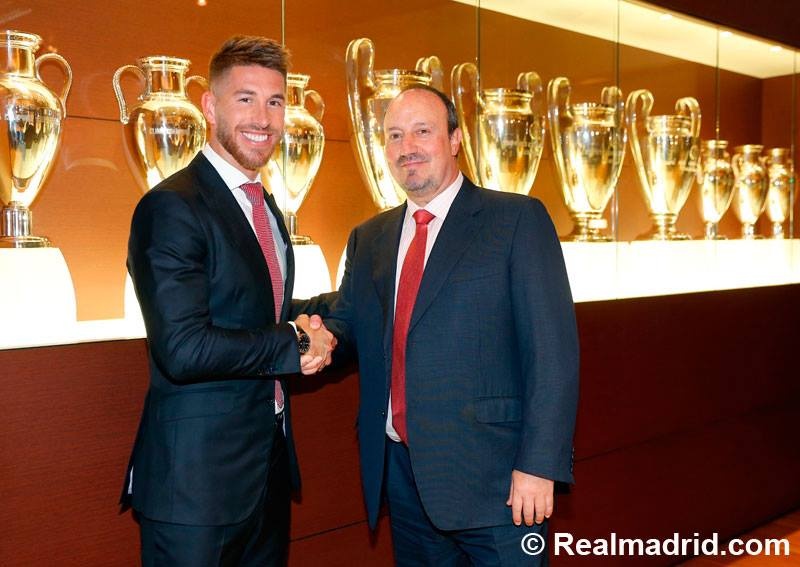 Οι υπογραφές… ζωής του Ράμος με τη Ρεάλ Μαδρίτης! (video+photos)