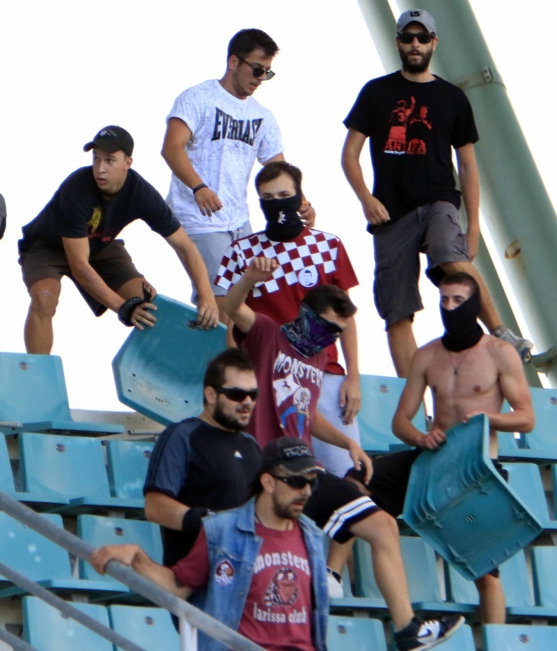 «Κλικ» από τα επεισόδια στο Βόλο! (photos)