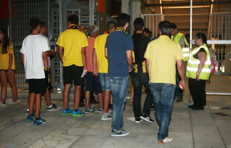 Κιτρινόμαυρο το ΟΑΚΑ! (photos&video)