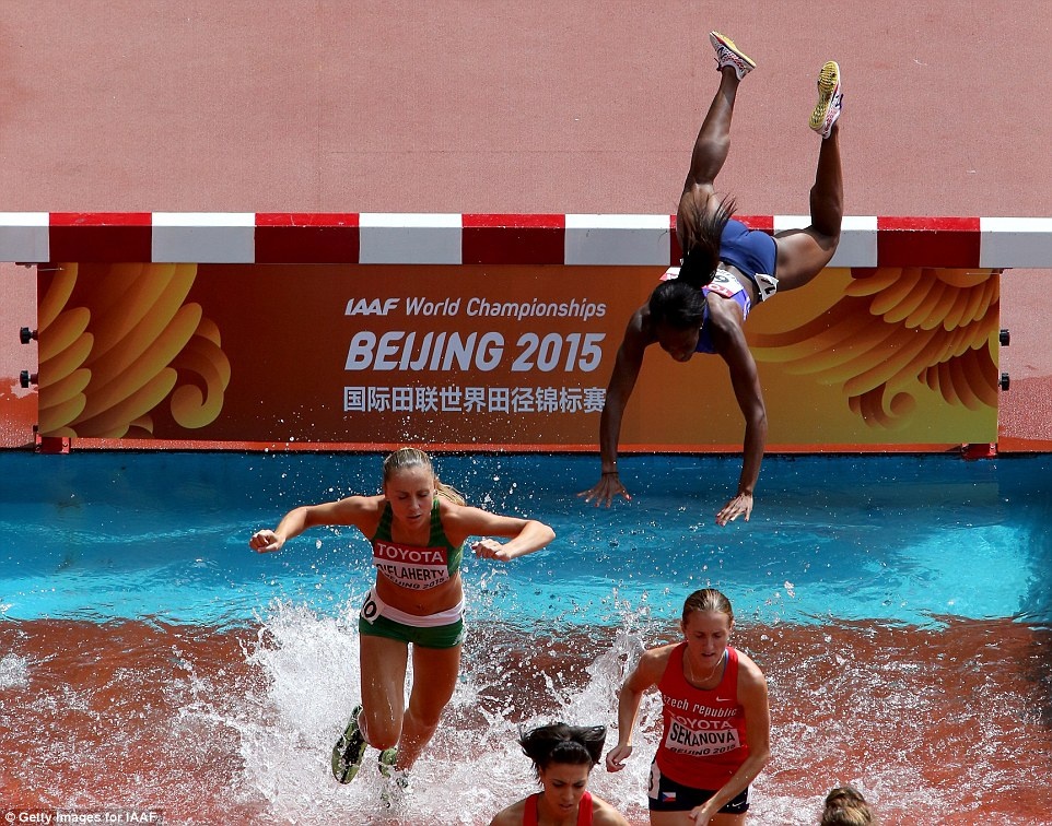 Η τούμπα του αιώνα στον στίβο! (photos)