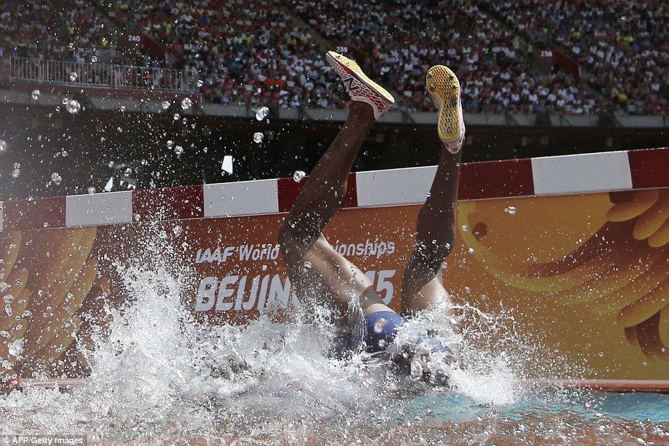 Η τούμπα του αιώνα στον στίβο! (photos)