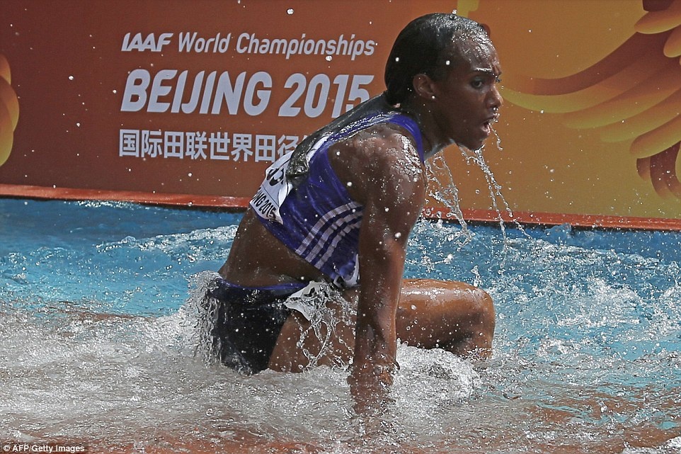 Η τούμπα του αιώνα στον στίβο! (photos)