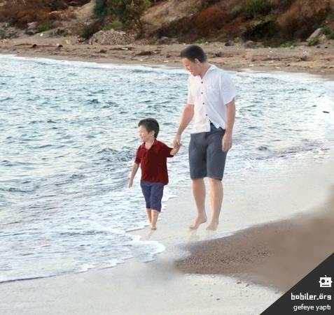 Η τέχνη υμνεί τον Αϊλάν (photos)