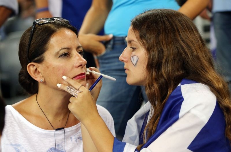 Η «γαλανόλευκη» κερκίδα! (photos)