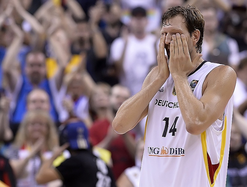 «Έσπασε» στο «αντίο» ο Νοβίτσκι! (photos+videos)