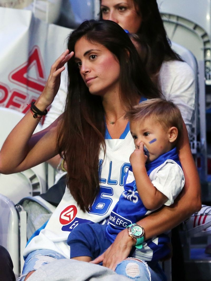 «Οικογένεια» και στη Γαλλία (photos)