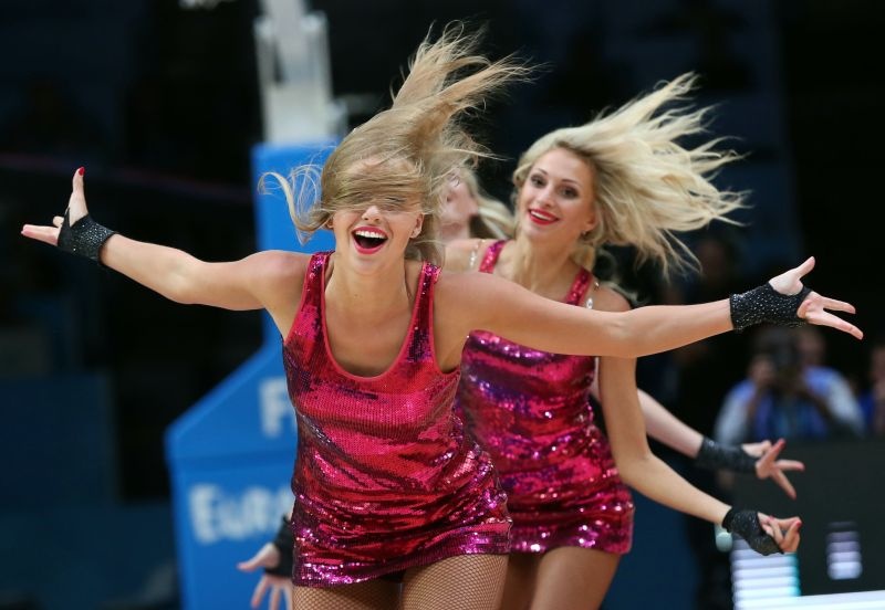 Οι… ομορφιές της Λιλ! (photos)