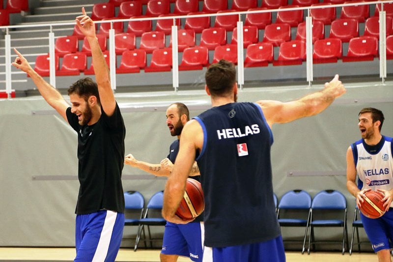 Γροθιά για την πρόκριση (photos)