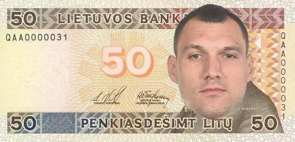 Ευρωμπάσκετ 2015: Ο Ματσιούλις τους ξελασπώνει... κυριολεκτικά! (photo)