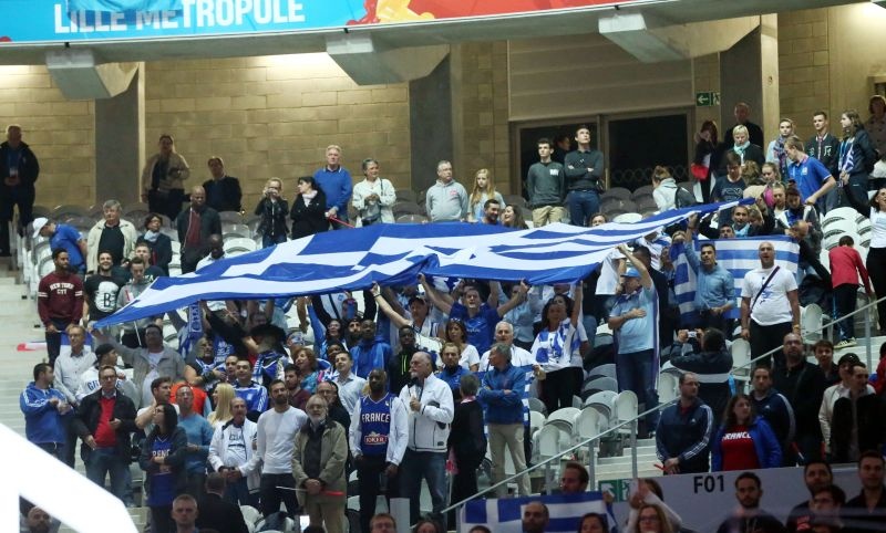 Μια «γροθιά» κόντρα στην Ισπανία! (photos)
