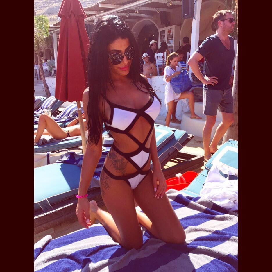 Αυτή τρέλανε τον Εσιέν (photos)