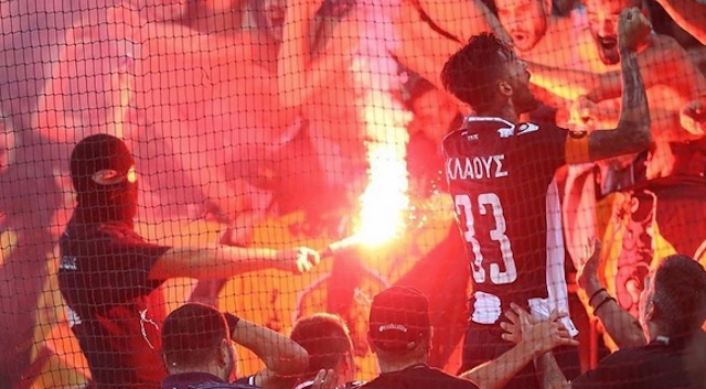 Μήνυμα... πολέμου από Κλάους! (photo)