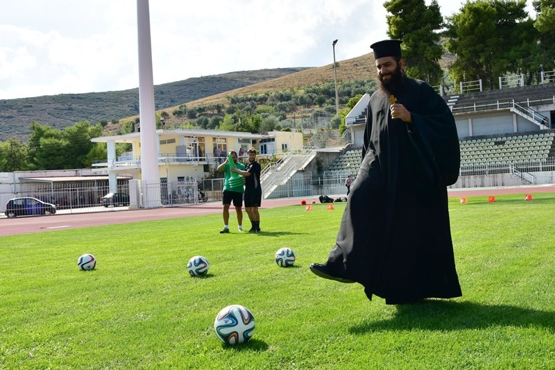 Μπαλαδόρος ο Παπάς! (photos)