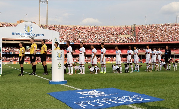 Με σκυλιά αντί για παιδιά η Σάο Πάολο! (photos+video)