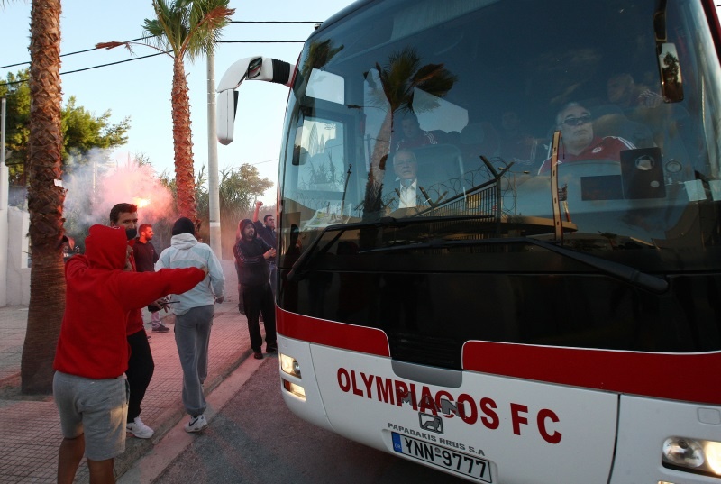 Πήρε… φωτιά το Ρέντη! (photos)