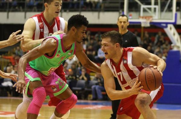«Εκτέλεσε» την αισθητική η Μέγκα Λεκς! (photos)