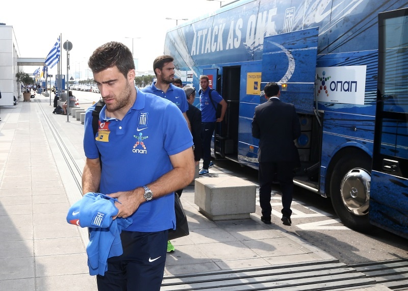 Έφυγαν χαμογελαστοί για Μπέλφαστ! (photos)