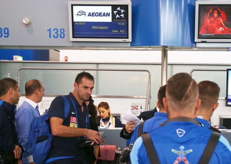 Έφυγαν χαμογελαστοί για Μπέλφαστ! (photos)