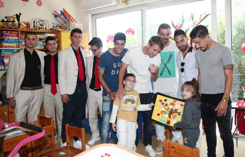 Μοίρασε χαμόγελα στο ΚΑΣΠ η ΑΕΚ! (photos)