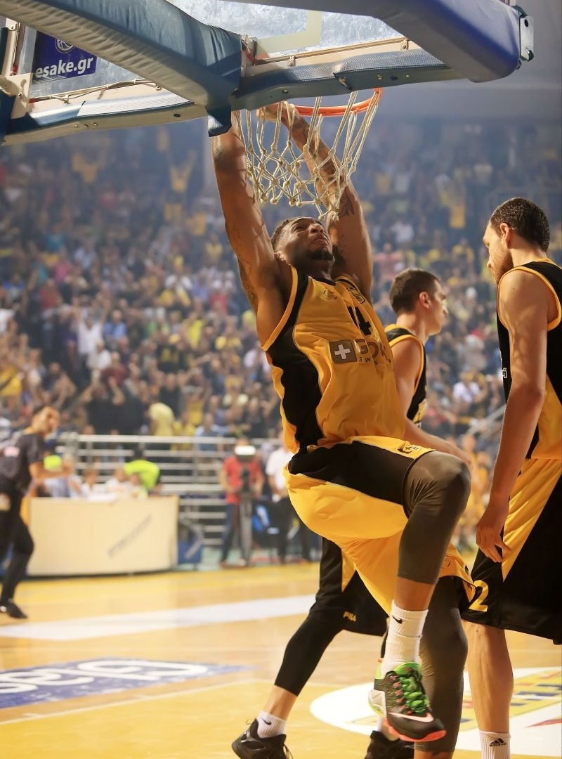 Έχεις τρελαθεί ρε Χάγκινς;;; (video+photos)